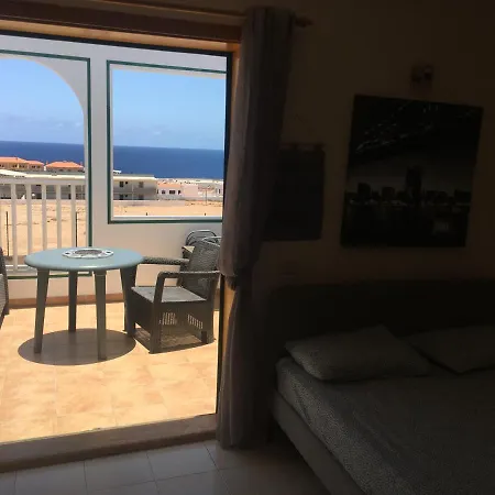 Caleta Paraiso 127 *